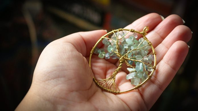 tree of life - handmade - wire warped - accessories